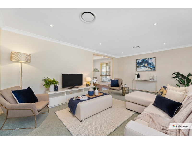 7 Larwood Place, Ferny Hills QLD 4055