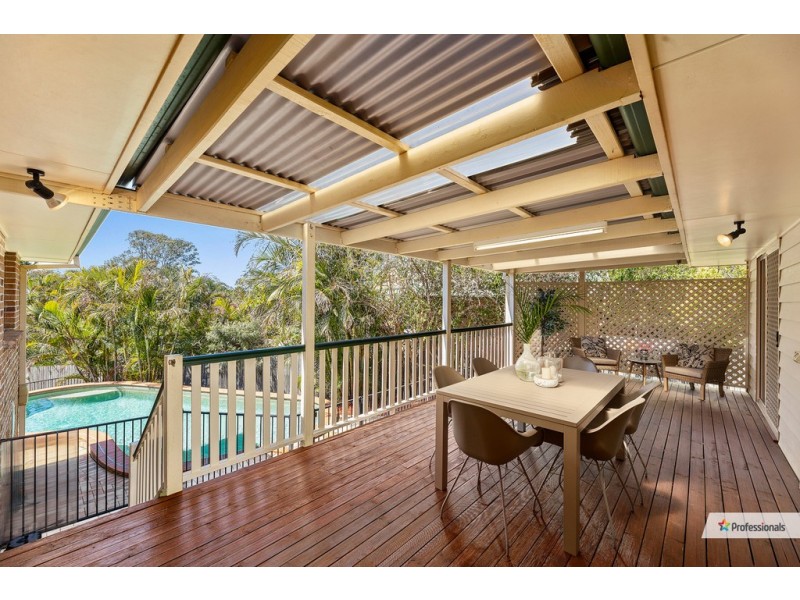 7 Larwood Place, Ferny Hills QLD 4055