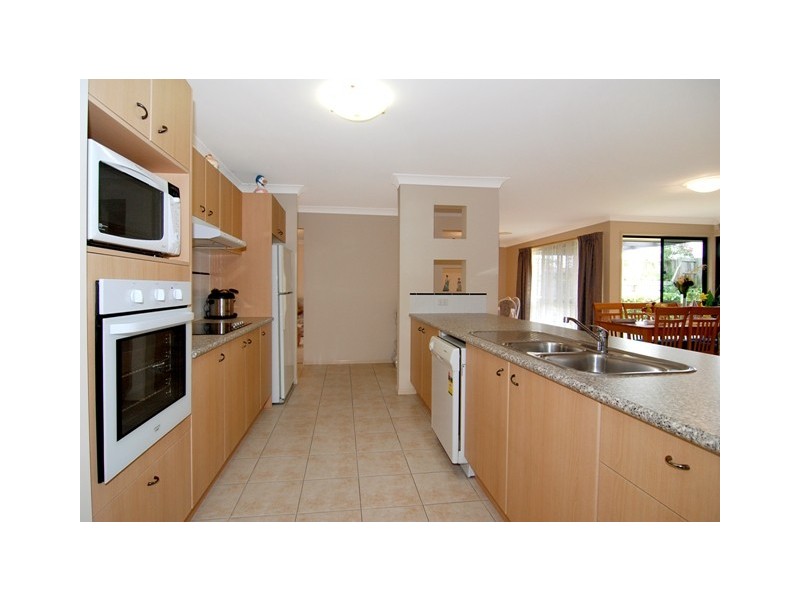 196 Saturn Crescent, Bridgeman Downs QLD 4035