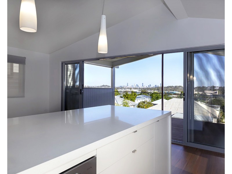 12A Redwood Street, Stafford Heights QLD 4053