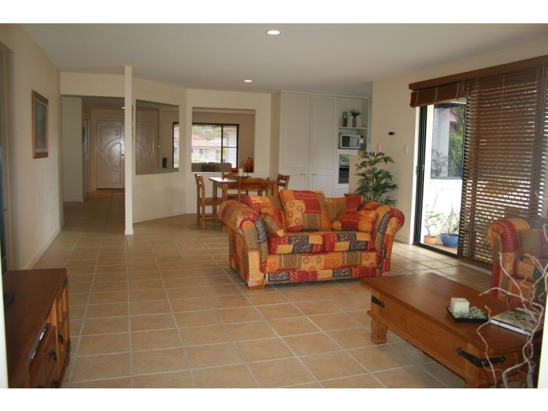 8 Cosby Place, Mcdowall QLD 4053