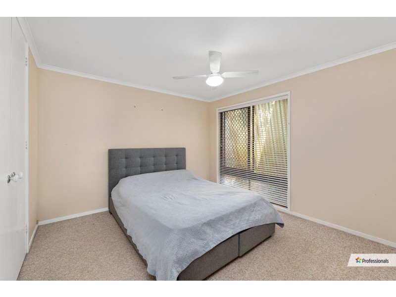 42 Cassandra Street, Chapel Hill QLD 4069