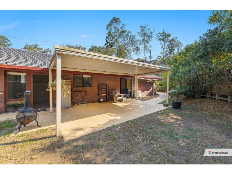 42 Cassandra Street, Chapel Hill QLD 4069