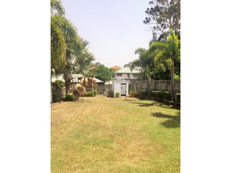 18 Drake Street, Everton Park QLD 4053