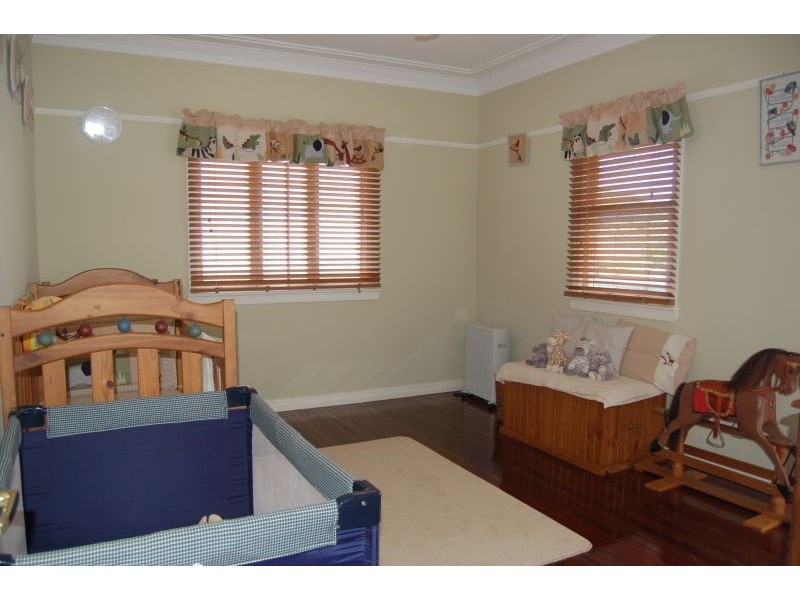 18 Elkhorn Street, Enoggera QLD 4051