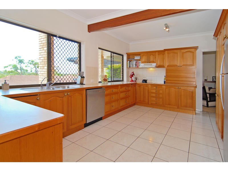 33 Dargie Street, Everton Park QLD 4053