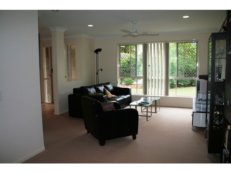 27 Minnelli Place, Mcdowall QLD 4053