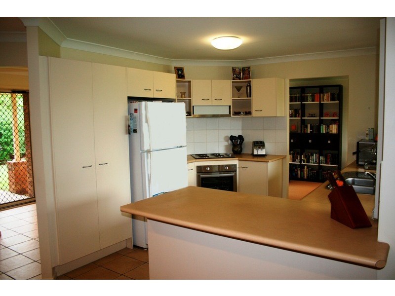 27 Minnelli Place, Mcdowall QLD 4053