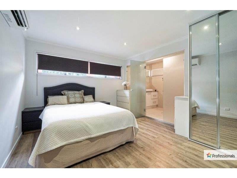 1 Glenella Street, The Gap QLD 4061