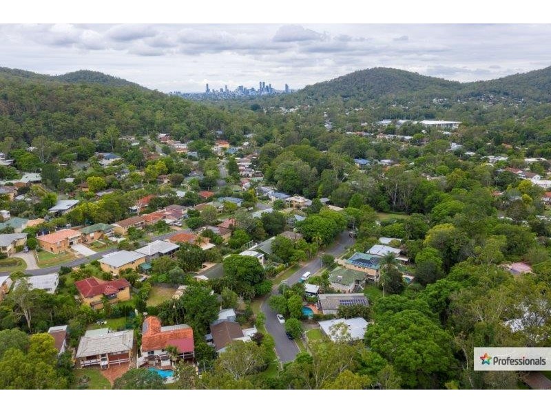 1 Glenella Street, The Gap QLD 4061