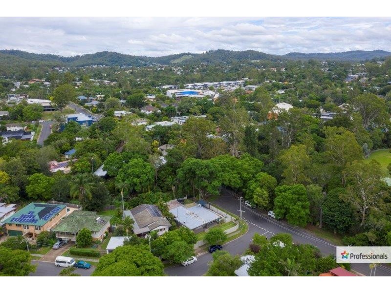 1 Glenella Street, The Gap QLD 4061