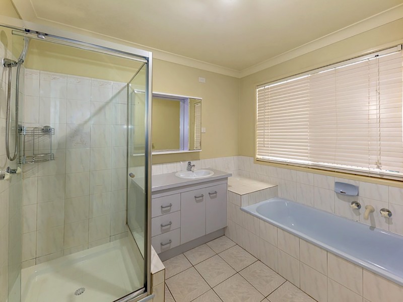 Eatons Hill QLD 4037