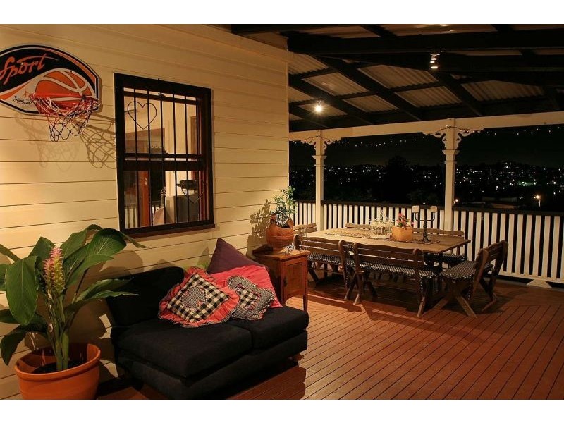 29 Flower Street, Windsor QLD 4030