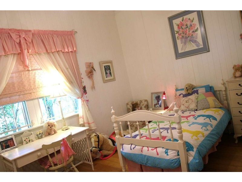 29 Flower Street, Windsor QLD 4030