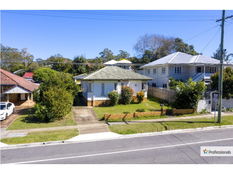 4 Mirrabooka Road, Ashgrove QLD 4060