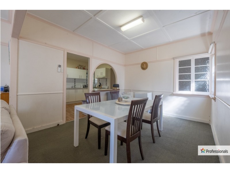 4 Mirrabooka Road, Ashgrove QLD 4060