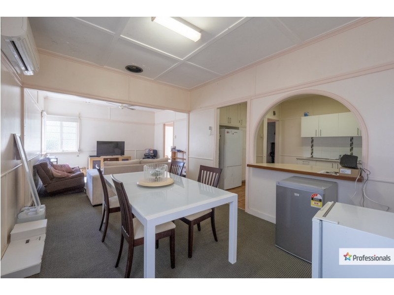 4 Mirrabooka Road, Ashgrove QLD 4060