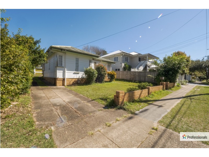 4 Mirrabooka Road, Ashgrove QLD 4060