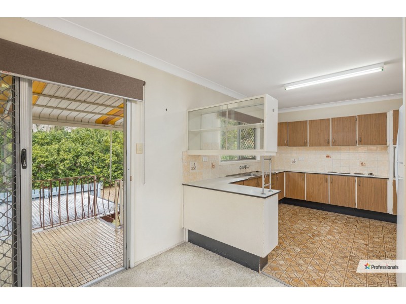 35 Redgrave Street, Stafford Heights QLD 4053