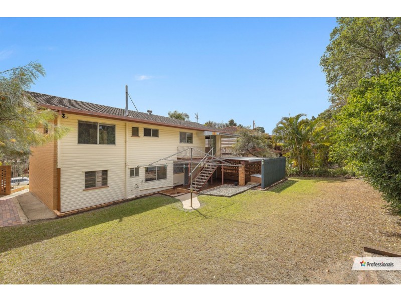 35 Redgrave Street, Stafford Heights QLD 4053