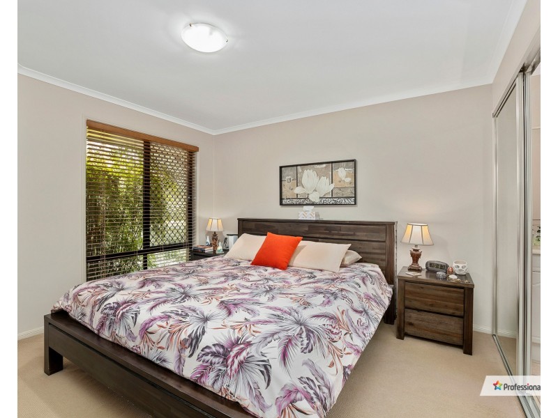 166 Saraband Drive, Eatons Hill QLD 4037