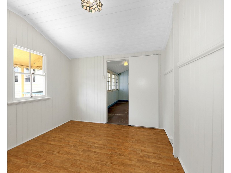 14 Erskine Avenue, Kedron QLD 4031