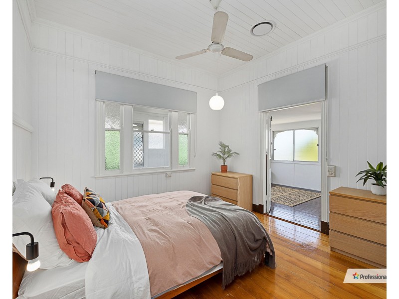 117 Waterworks Road, Ashgrove QLD 4060