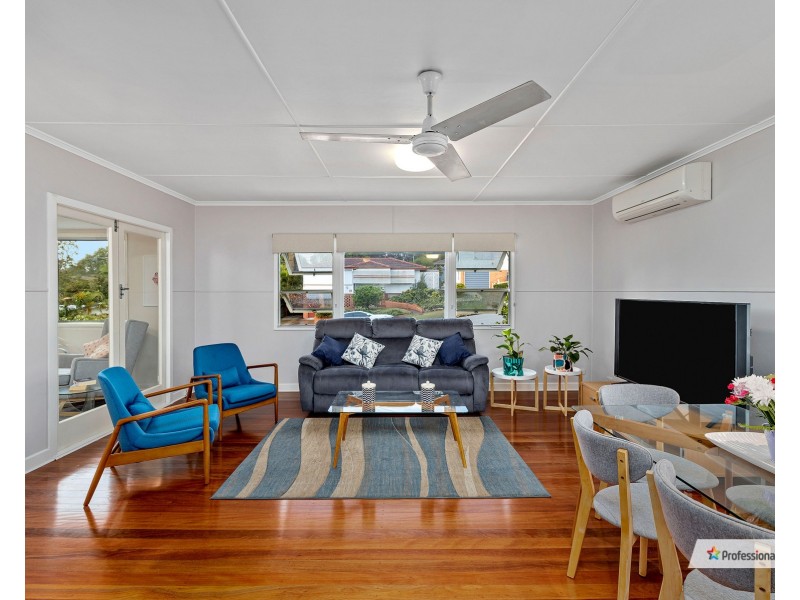 12 Dalkeith Street, Chermside West QLD 4032