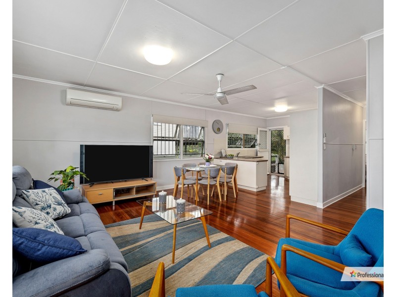 12 Dalkeith Street, Chermside West QLD 4032