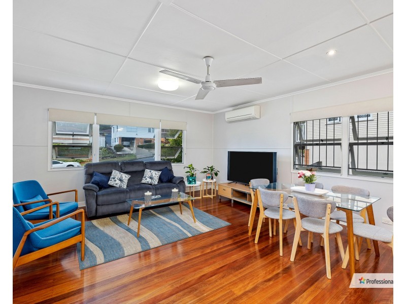 12 Dalkeith Street, Chermside West QLD 4032