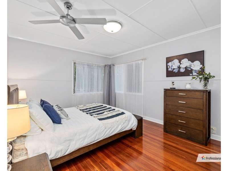 12 Dalkeith Street, Chermside West QLD 4032