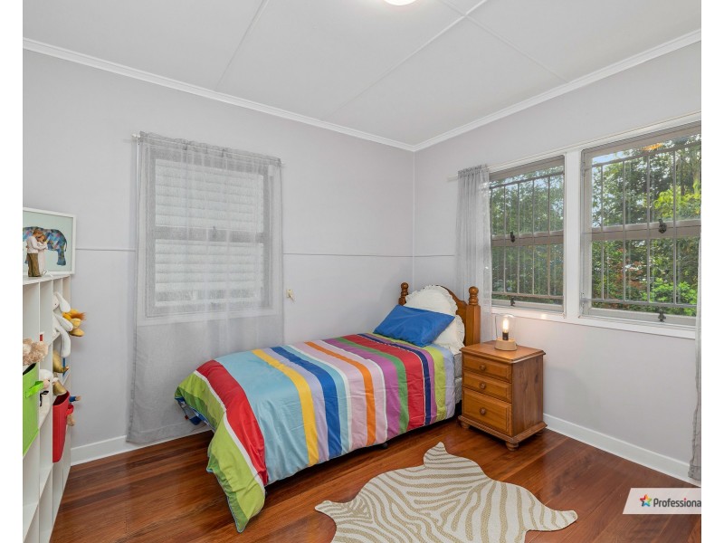 12 Dalkeith Street, Chermside West QLD 4032