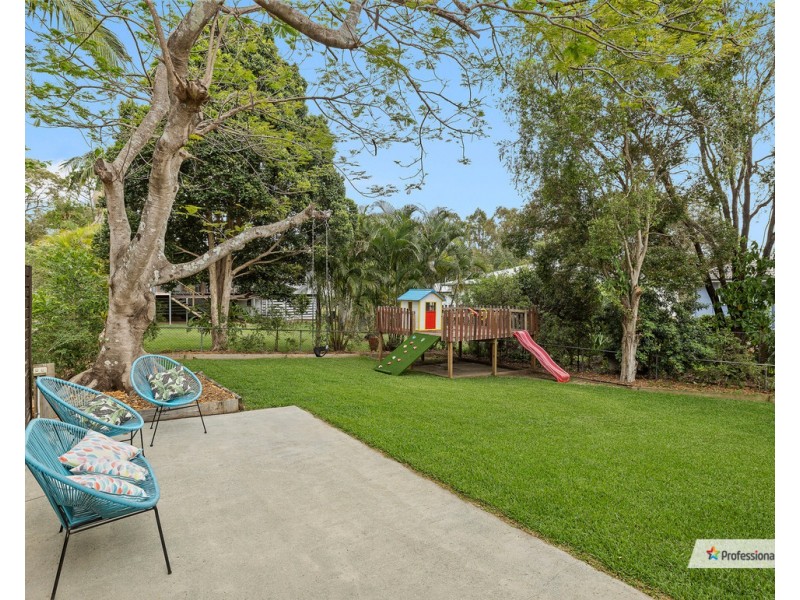 12 Dalkeith Street, Chermside West QLD 4032