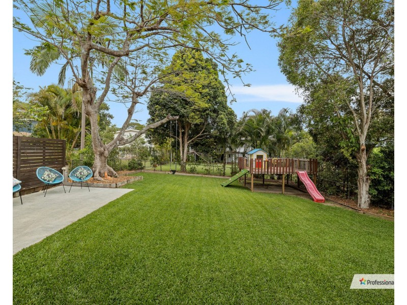 12 Dalkeith Street, Chermside West QLD 4032