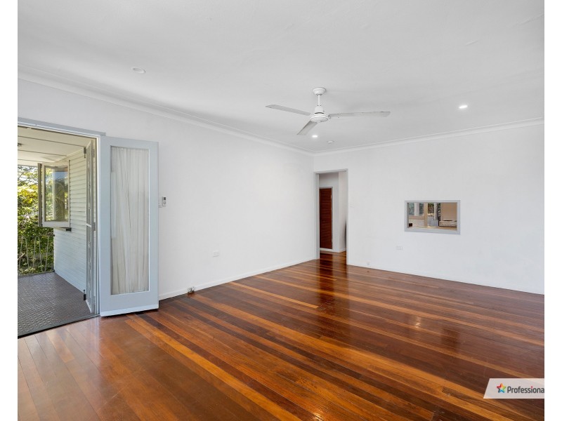 128 Appleby Road (Service Road), Stafford Heights QLD 4053