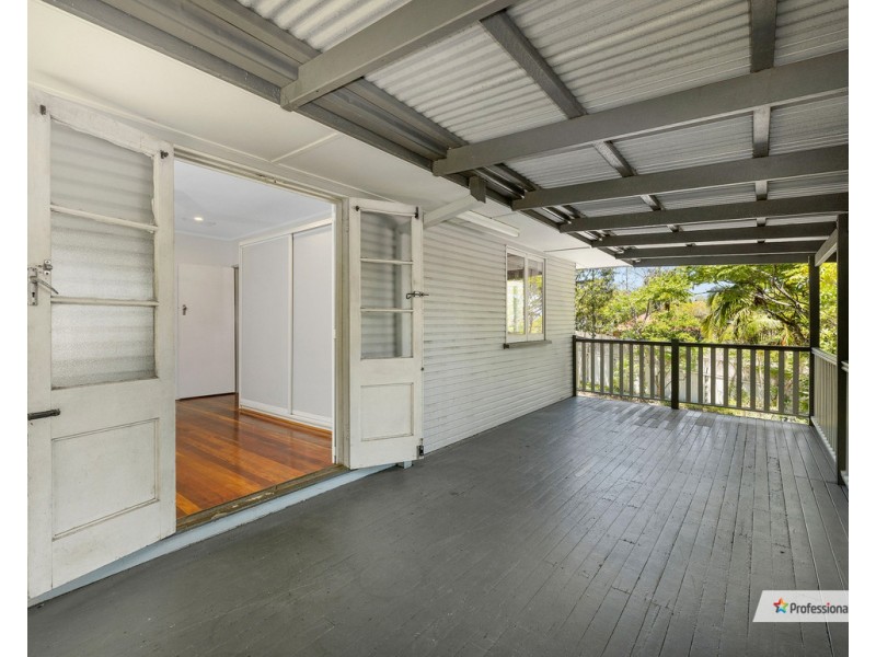 128 Appleby Road (Service Road), Stafford Heights QLD 4053