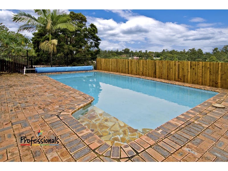 223 Bunya Road, Arana Hills QLD 4054