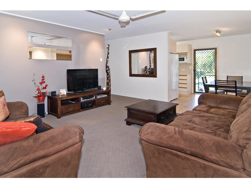 8 Wandearah Crescent, Ferny Hills QLD 4055