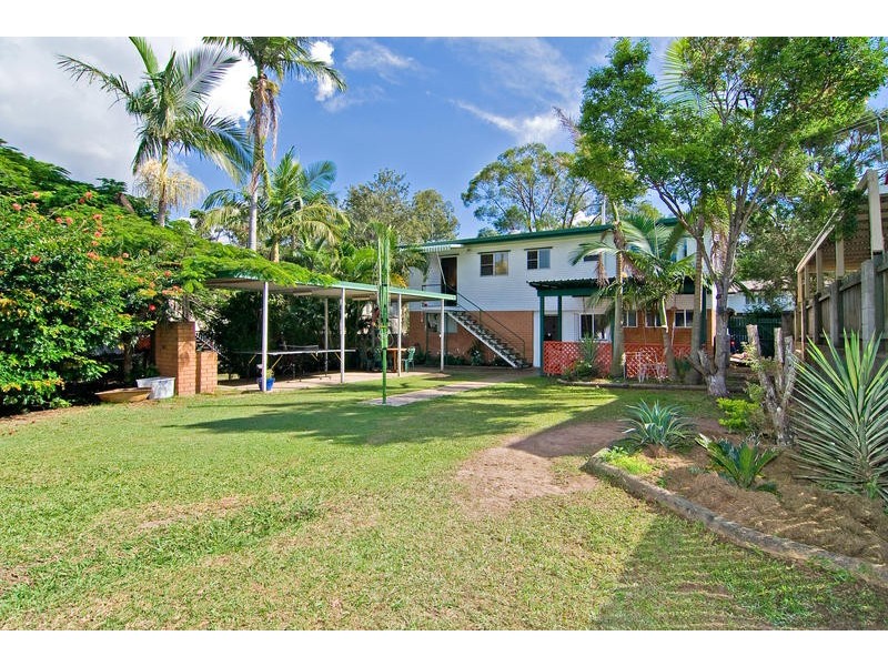 8 Wandearah Crescent, Ferny Hills QLD 4055