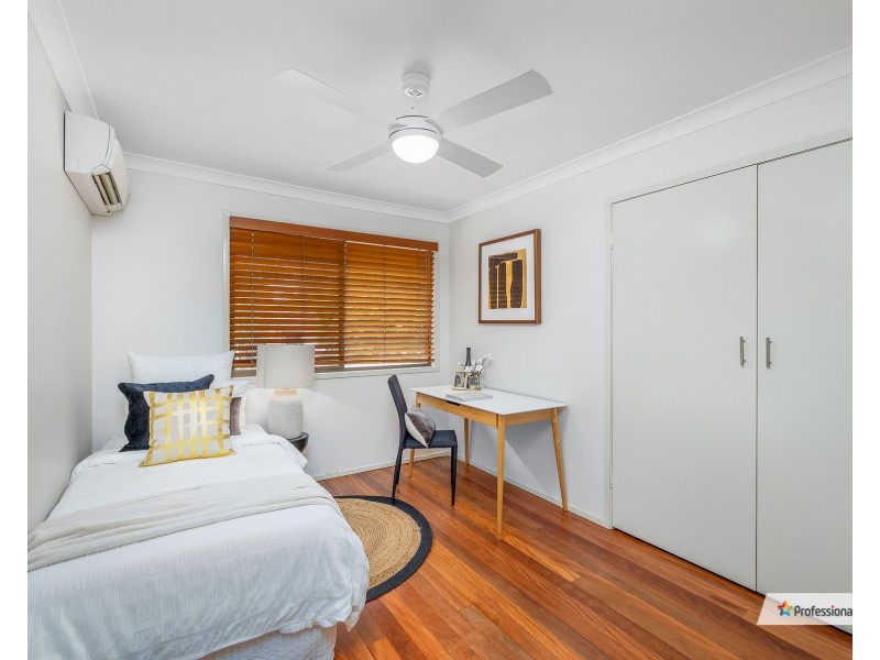 12 Passchendaele Street, Tarragindi QLD 4121