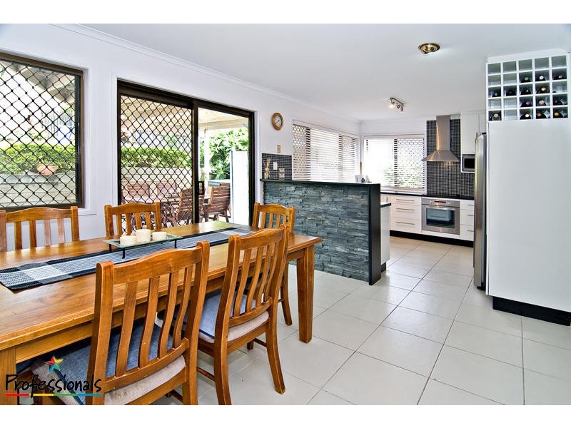 35 Holloway Drive, Everton Park QLD 4053