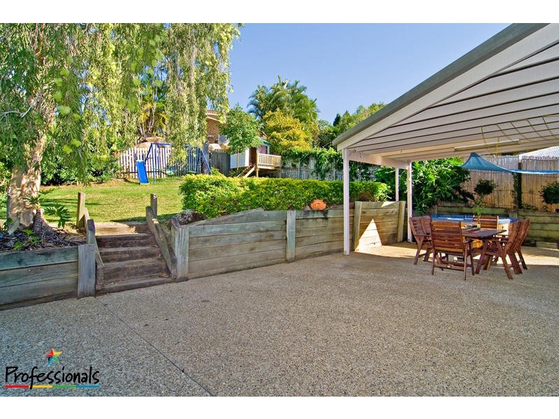 35 Holloway Drive, Everton Park QLD 4053