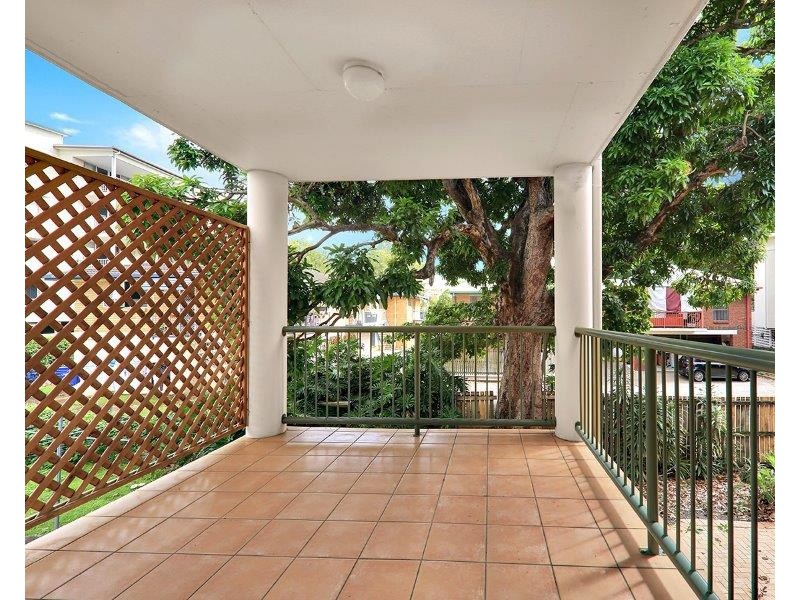 5/3 Collins Road, Nundah QLD 4012