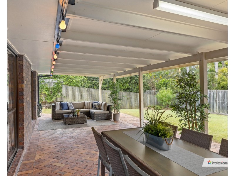 6 Ballinger Crescent, Albany Creek QLD 4035