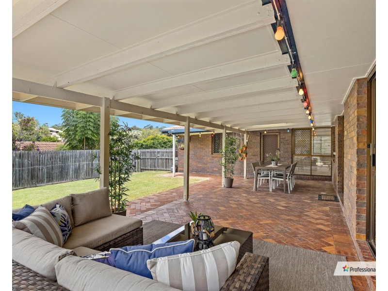 6 Ballinger Crescent, Albany Creek QLD 4035