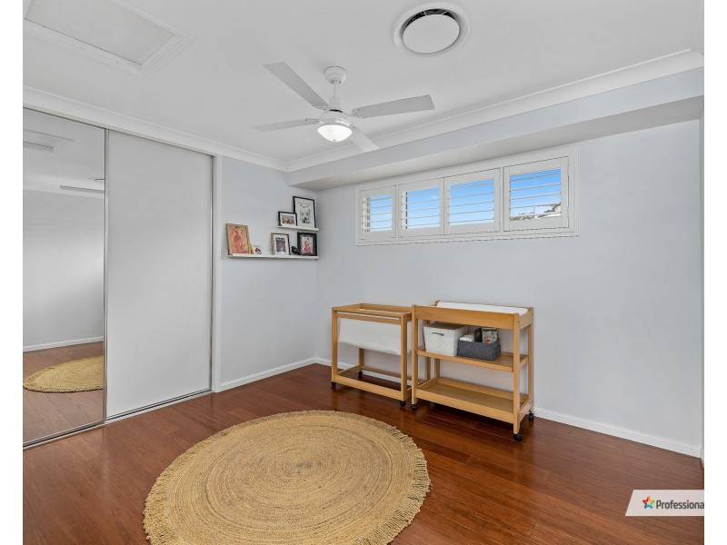 4 Jillaine Street, Everton Hills QLD 4053