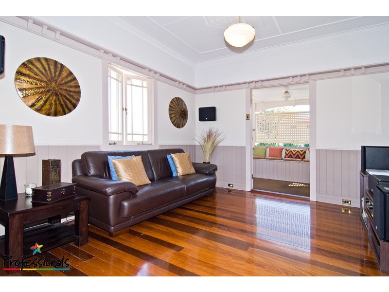 45 Clifford Street, Stafford QLD 4053