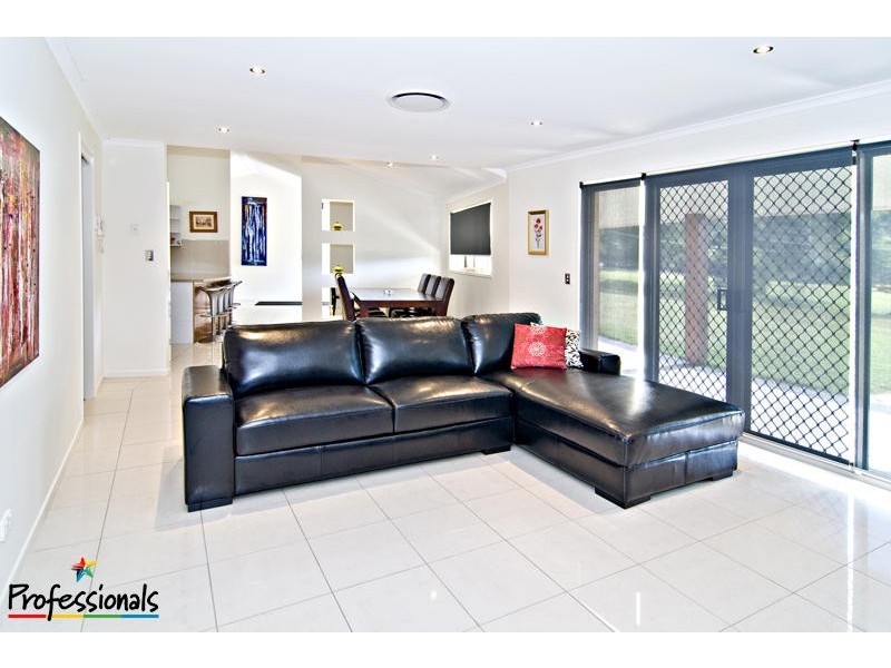 3 Pinecone Court, Bunya QLD 4055