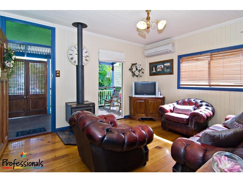 127 Blackwood Street, Mitchelton QLD 4053