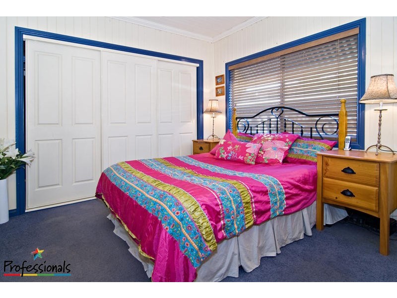 127 Blackwood Street, Mitchelton QLD 4053